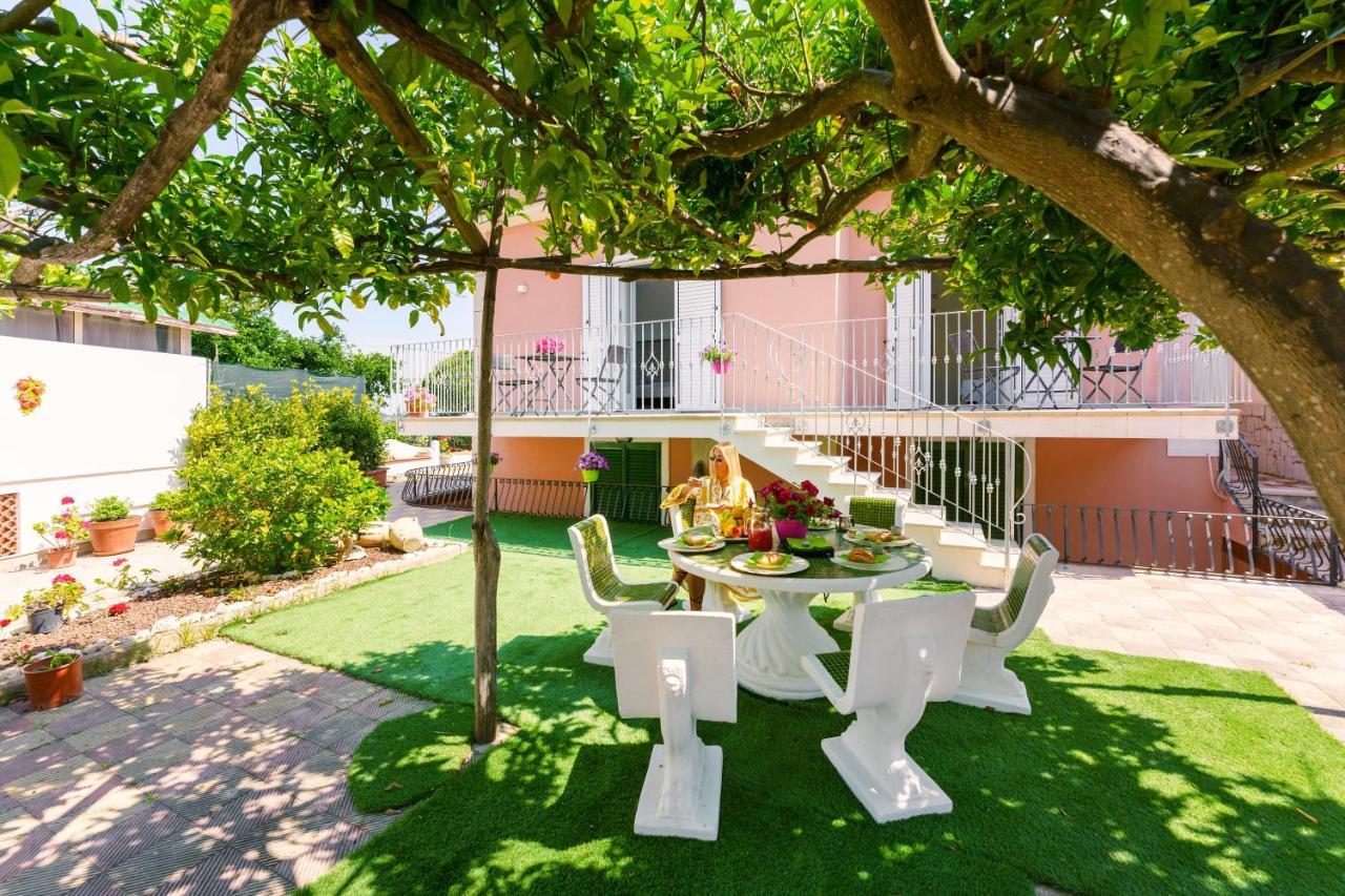 Le Jardin Panzió Procida Kültér fotó